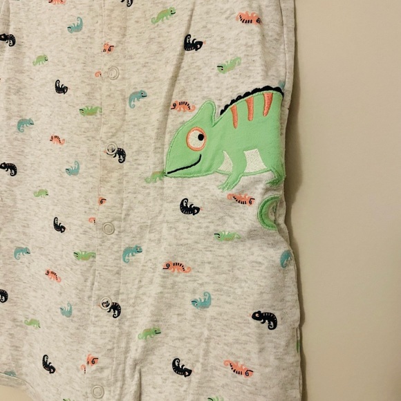 Gecko 🦎 Bodysuit - Picture 8 of 11